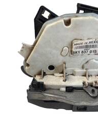 FECHADURA PORTA DIANTEIRA ESQUERDA JETTA 2011/17 GOLF 14/20