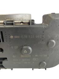 TBI CORPO DE BORBOLETA AUDI A6 3.2 2001 078133062B (USADO)