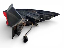 LANTERNA TRASEIRA ESQUERDA HAVAL H6 / GT 2024 A 2025