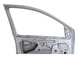 PORTA DIANTEIRA ESQUERDA FIESTA 2003 2004 A 2014