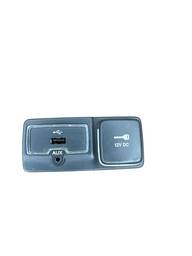 Entrada Usb E Auxiliar Jeep Renegade 2015 A 2021 735604055