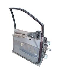PORTA DIANT DIR DODGE/CHRYSLER CARAVAN/G.CARAV VOYAGER 96/00