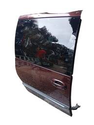 PORTA TRAS ESQ DODGE/CHRYSLER GRAND CARAVAN/VOYAGER 96 A 00