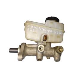 Cilindro mestre freio Nissan Pathfinder V6 4.0 2012