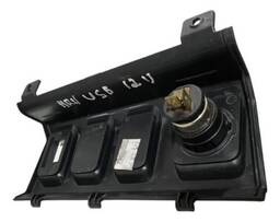 MOLDURA ACABAMENTO PAINEL ENTRADA AUX 12V HONDA HRV 1.8 2017