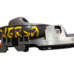 MAÇANETA EXT. PORTA TRASEIRA ESQUERDA MARCH VERSA 2012 A 202