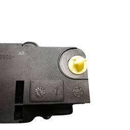 MAÇANETA EXT. DIANTEIRA DIREITA FOCUS 2014 A 2019 C/BOTÃO