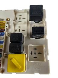 CAIXA FUSIVEL FORD FOCUS 1.6 2008