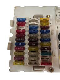 CAIXA FUSIVEL FORD FOCUS 1.6 2008