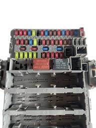 CAIXA FUSÍVEL HONDA CR-V 2.0 4X2 2015