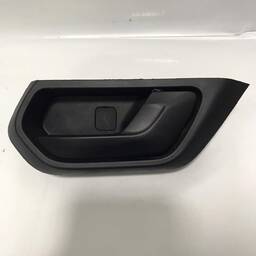 Maçaneta Int. Dianteira/Traseira Direita Strada 2021/.. 2/4p