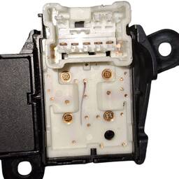 MOLDURA BOTÃO PISCA ALERTA KWID 1.0 3CC 2018