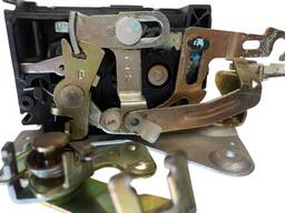 FECHADURA PORTA DIANTEIRA DIREITA FOX SPACEFOX 2004 A 2009