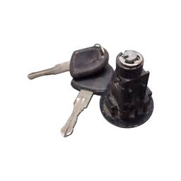 CILINDRO PORTA MALAS CORSA CLASSIC 04/10 COM CHAVE 