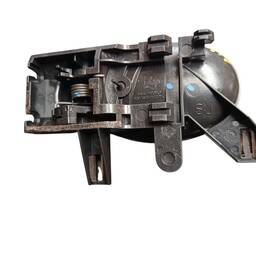 MAÇANETA EXT. PORTA DIANTEIRA DIREITA VERSA 2021 2022 2023/