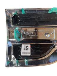 MOLDURA CROMADA PARALAMA ESQUERDO RANGER 17 A 22 *DETALHE*