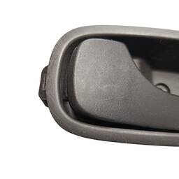 MAÇANETA EXT. PORTA TRAS ESQ/DIR UNO PREMIO ELBA 1988 A 2013