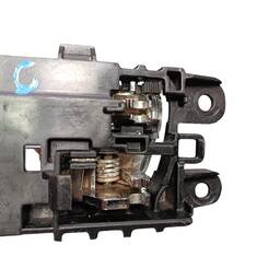 MAÇANETA EXT. TRASEIRA ESQUERDA CERATO 2020 A 2022 S/SENSOR