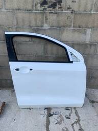 PORTA DIANTEIRA DIREITA ARGO CORNOS