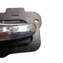 MAÇANETA EXT. PORTA TRASEIRA ESQUERDA VECTRA 1997 A 2005