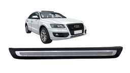 Soleira Porta Dianteira esquerda  Audi Q5 2009 A 2015 8r0853