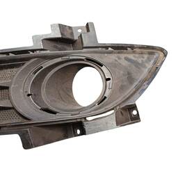 MOLDURA FAROL MILHA DIREITO FORD FUSION