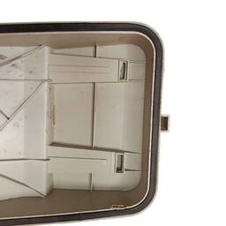 TAMPA VEDAÇÃO FAROL DIREITO FIAT DOBLO