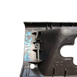 MOLDURA ACABAMENTO TRAVA PORTA MALAS NISSAN MARCH