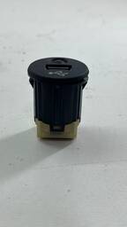 ENTRADA USB NISSAN FRONTIER 2008 A 2016