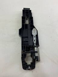 Suporte Maçaneta Ext. Direita Versa 1.6 16V 2013 À 2019