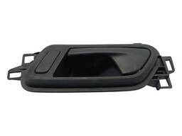 MAÇANETA INT. PORTA TRASEIRA ESQUERDA AMAROK 2011 2012 2013/