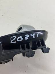 MAÇANETA INTERNA  DIREITA NISSAN VERSA 2012 À 2019