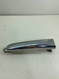 MAÇANETA DIREITA EXTERNA VERSA 1.6 16V CVT 2013/2019