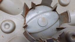 CALOTA CENTRAL RODA FORD FOCUS 03/09 (DETALHE)