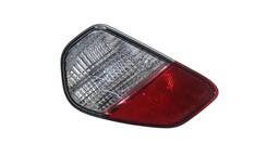 LANTERNA PARACHOQUE TRASEIRO DIREITO OUTLANDER 2016 A 2022