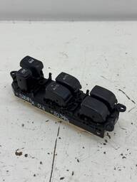 COMANDO VIDRO ELETRICO DIANT ESQUERDO TOYOTA SIENTA 2003