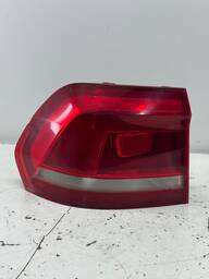 Lanterna Traseira Esquerda Fox CrossFox 2015 À 2020 Detalhe 