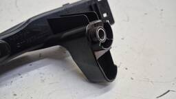 SUPORTE FAROL ESQUERDO RENAULT MASTER 2015