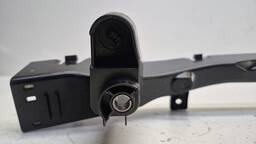 SUPORTE FAROL ESQUERDO RENAULT MASTER 2015