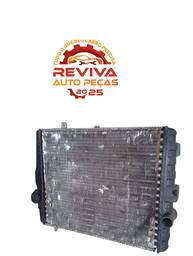 Radiador Agua Vw Gol Quadrado Parati Saveiro 1.6 1.8 S/ar