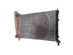 RADIADOR FIAT FIORINO / PREMIO / UNO 1.0 / 1.4 / 1.3 / 1.5 8