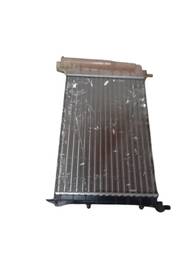 RADIADOR FIAT FIORINO / PREMIO / UNO 1.0 / 1.4 / 1.3 / 1.5 8