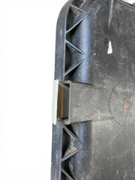 TAMPA VEDAÇÃO FAROL DIREITO PALIO STRADA SIENA 2004 A 2012