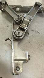 DOBRADIÇA DIREIT CAPO DIANT MERCEDES E320 03