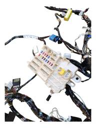 CHICOTE CAIXA FUSIVEL PAINEL TOYOTA HILUX SW4 2012 A 2015