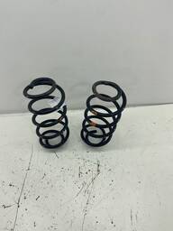 Par Mola Suspensão Traseira Prisma 2013 À 2019