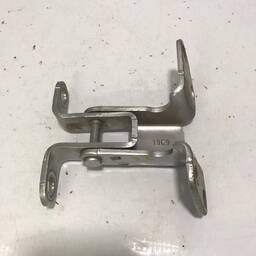 DOBRADIÇA PORTA T/E INF FORD ECOSPORT 2012 A 2020
