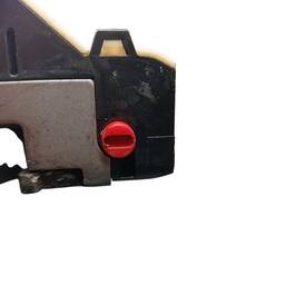 FECHADURA PORTA TRASEIRA DIREITA C4 HATCH 2009 2010 A 2014