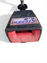 ENGATE CINTO SEGURANÇA STRADA LADO ESQUERDO