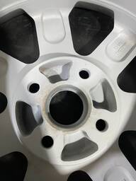 RODA ARO 15 4X100 GM AGILE CELTA CORSA MONTANA